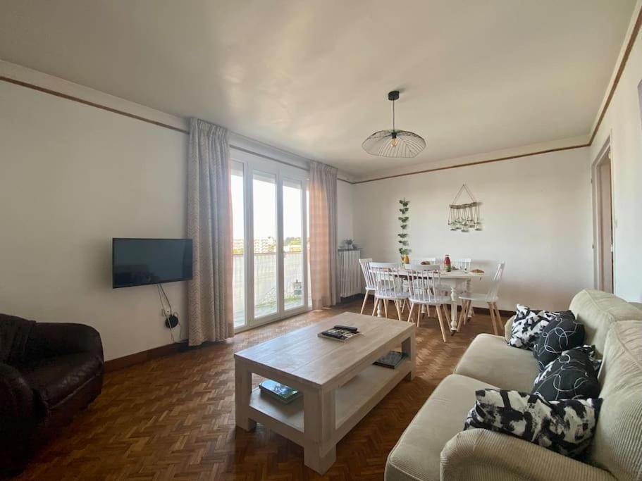 Le Buffel - Appartement 4 Chambres, Parking, Wi-Fi, Tram - 8Pers Montpellier Eksteriør bilde